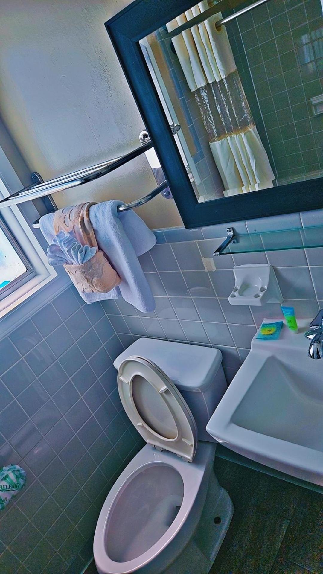 Deluxe Doppelzimmer (2 Erwachsene & 1 Kind)