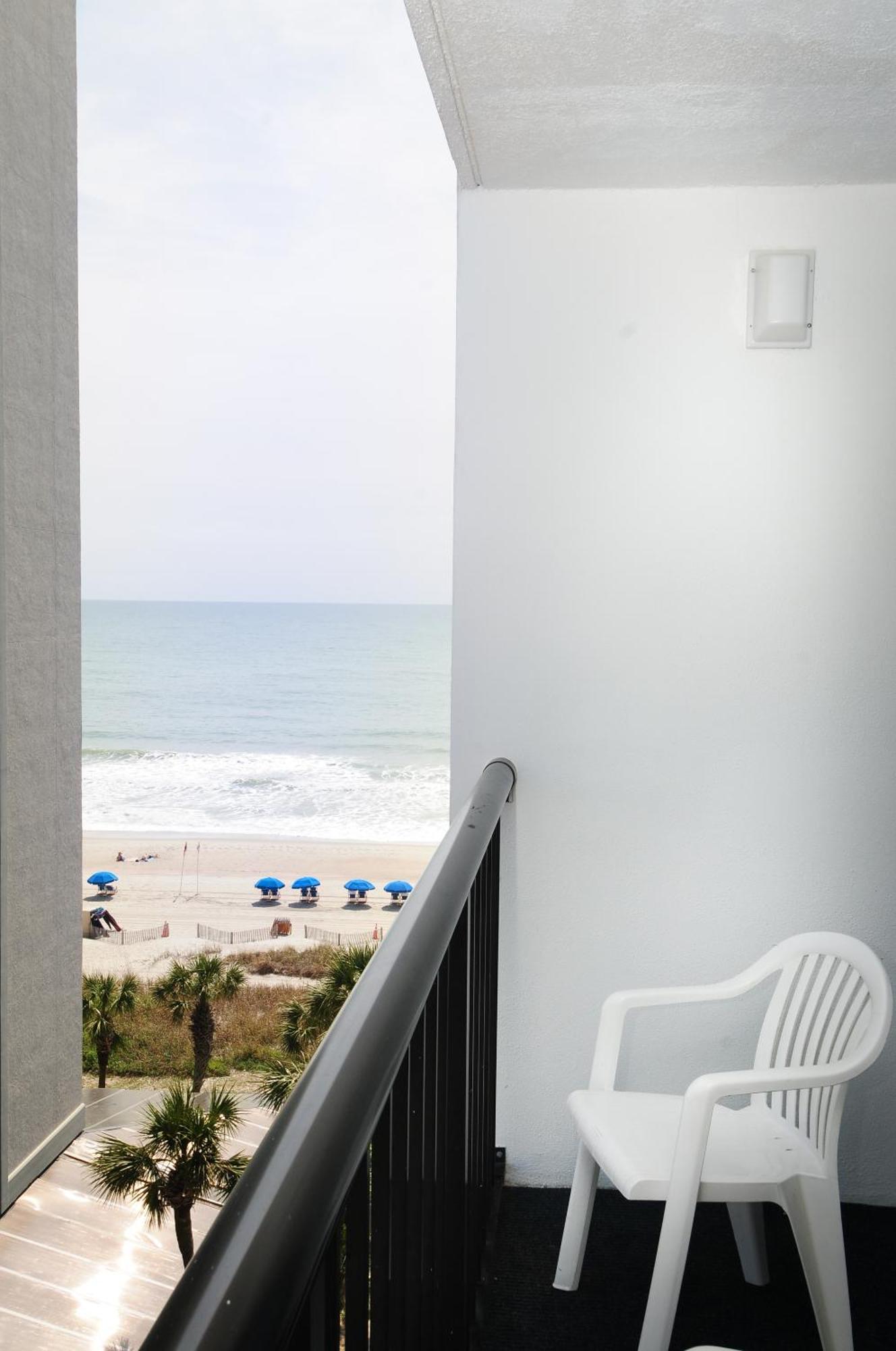 1 Room Side View 1 Queen Bed T9