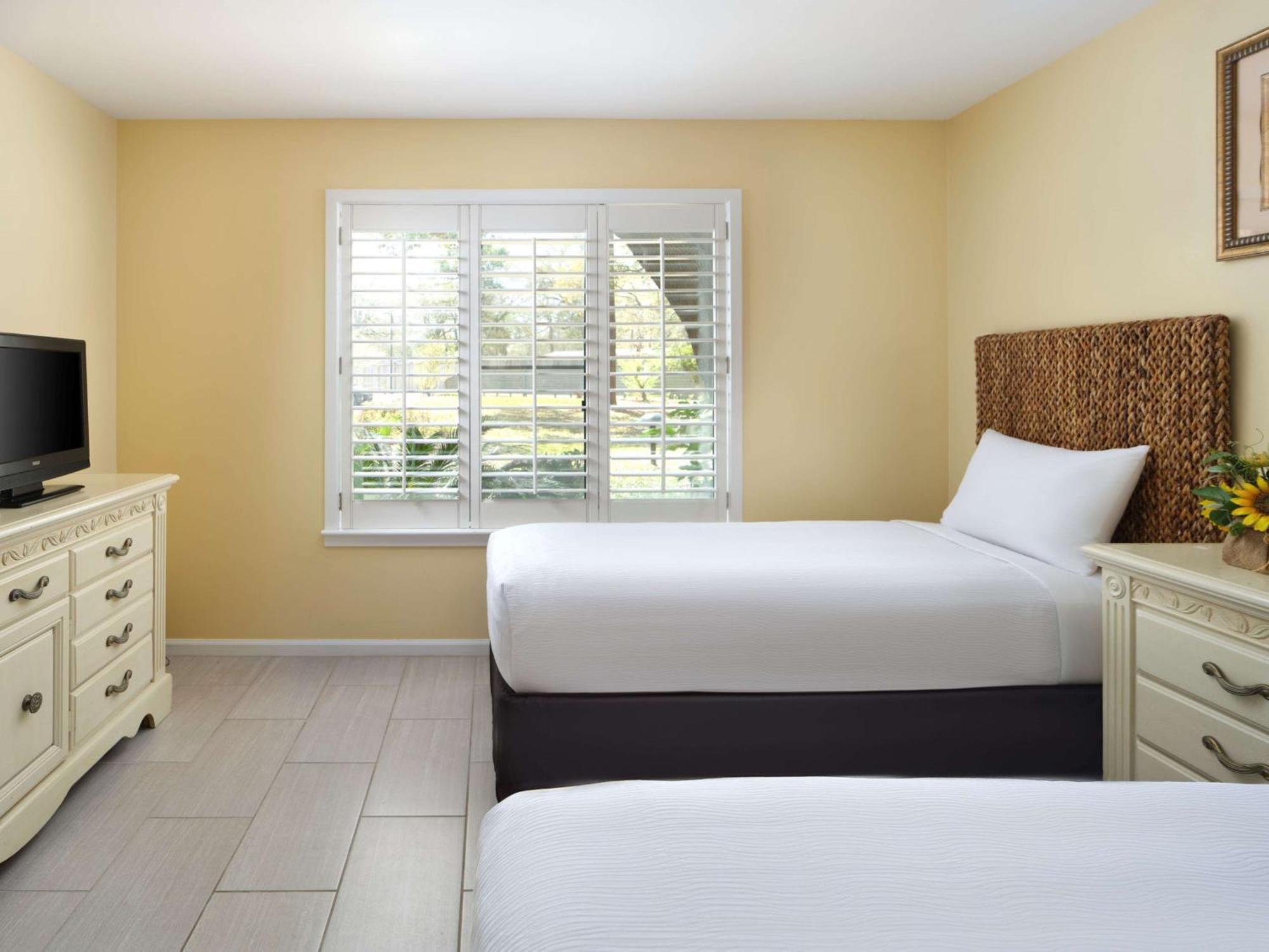 Two-Bedroom Villa with Park View,1657148766:JPEG