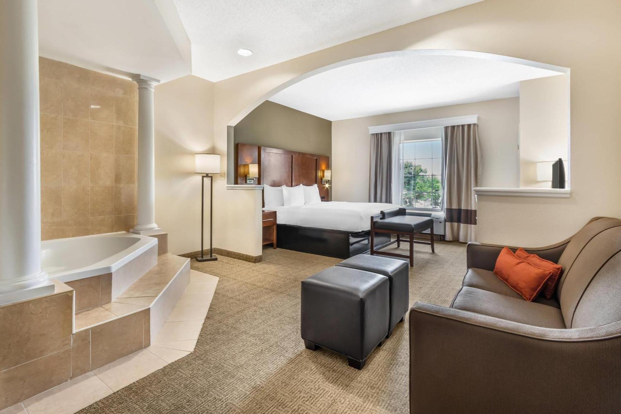King Suite Spa Bath Non-Smoking