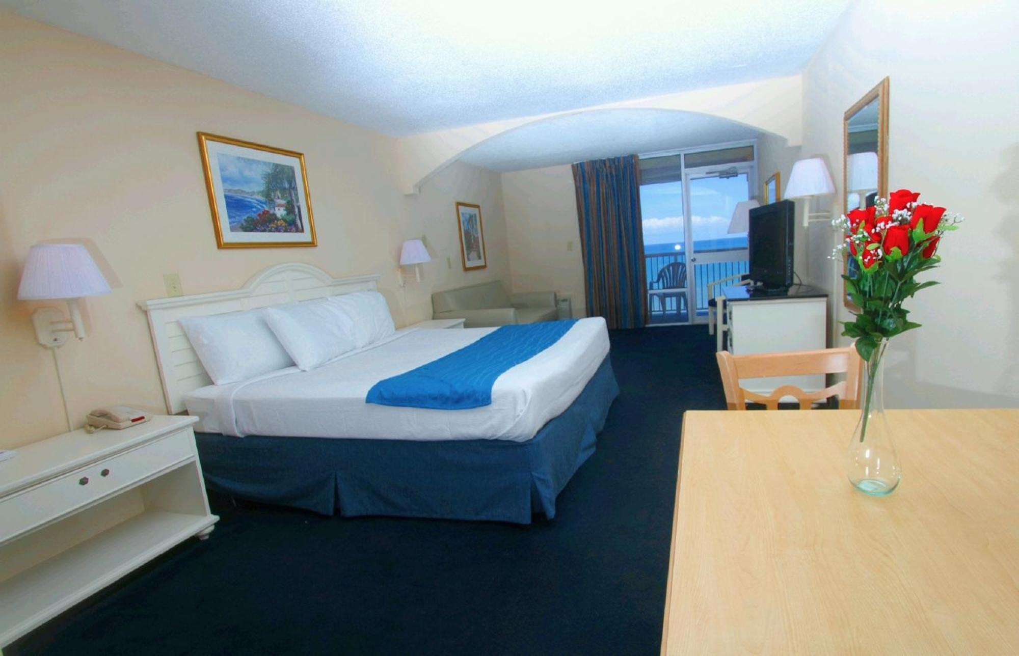 Oceanfront King Suite with Balcony,677247948:JPEG