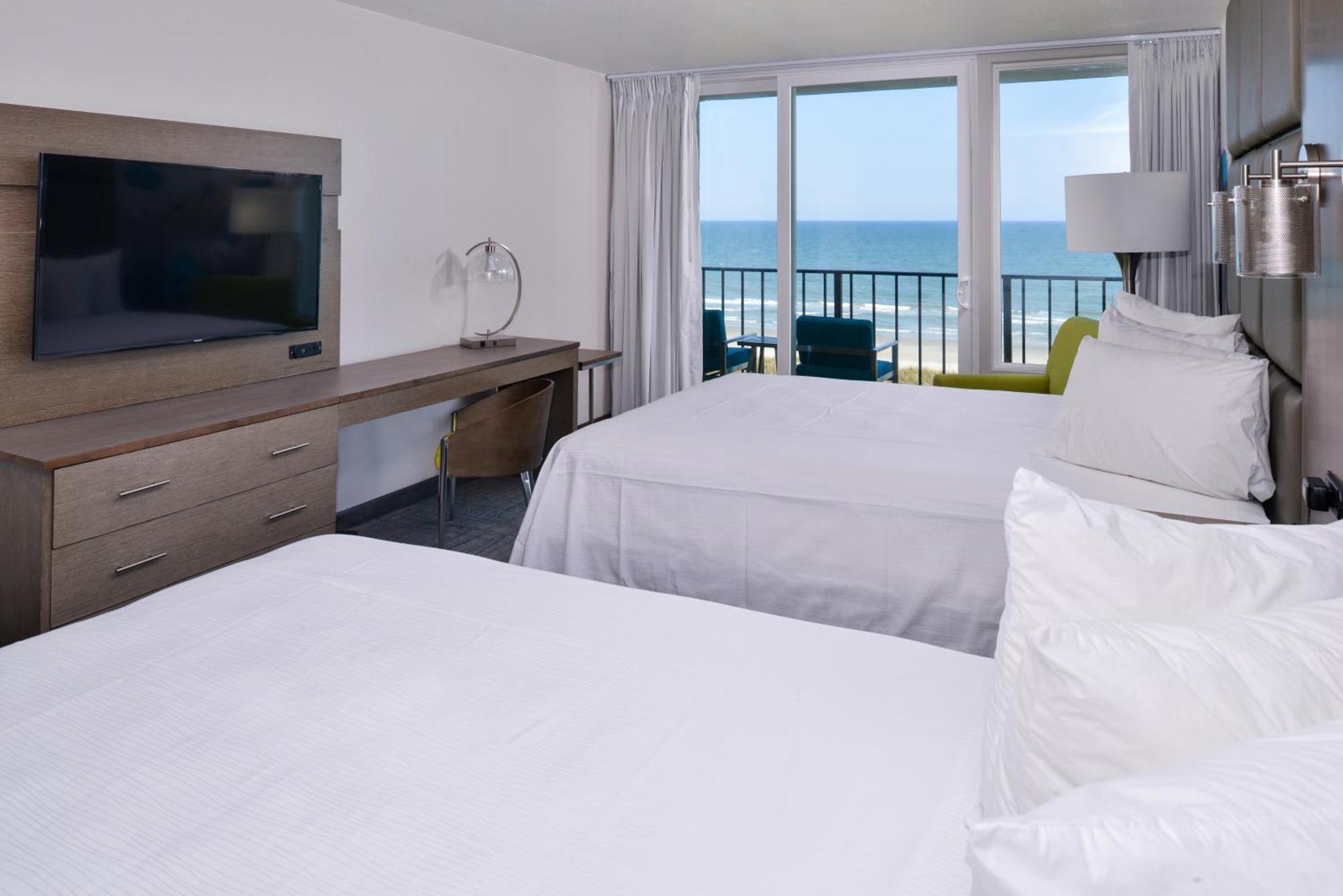 Oceanfront Two Queen Beds Efficiency