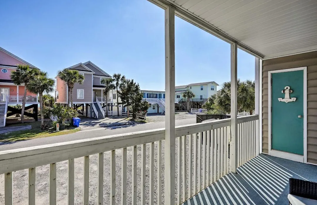 Walk To Surfside Beach: Studio W/ Covered Balcony-1