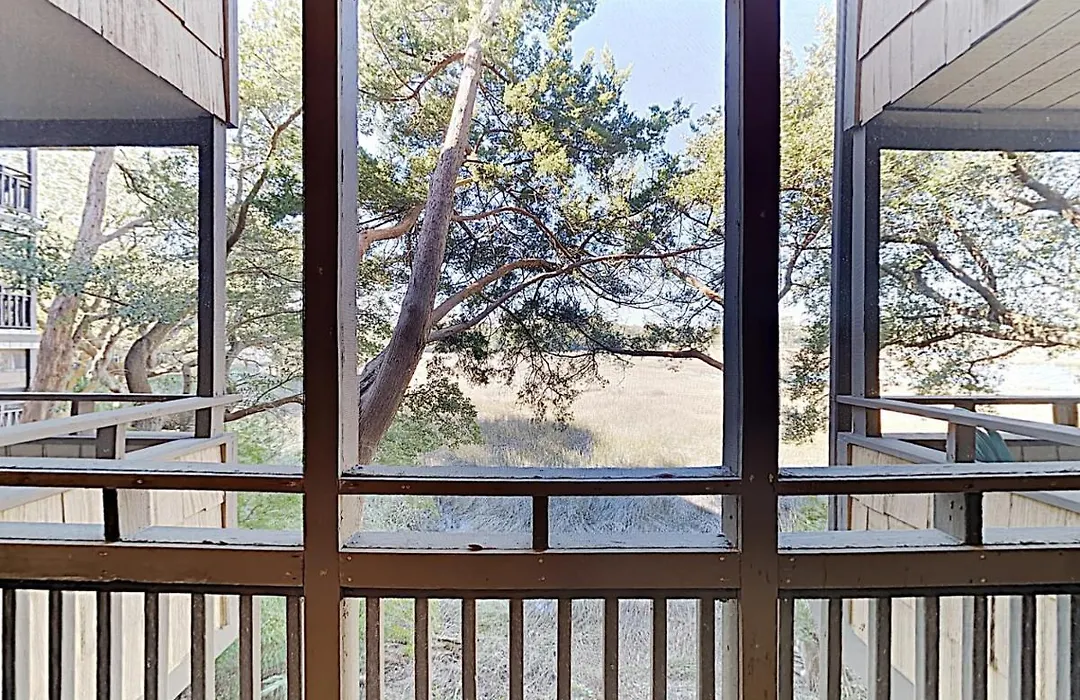 Mariners Cove B119 2Br 2Ba 2Nd Row Condo Near Popular Shore Drive - Winter Rental Friendly-1