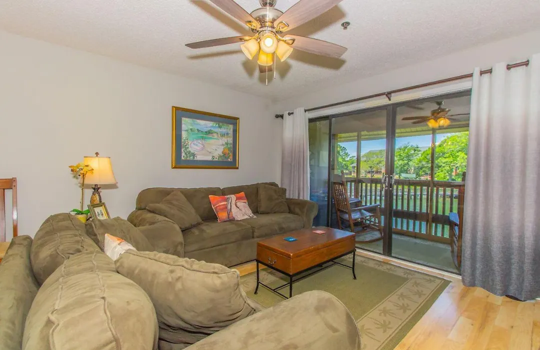 Laurel Court 215-1