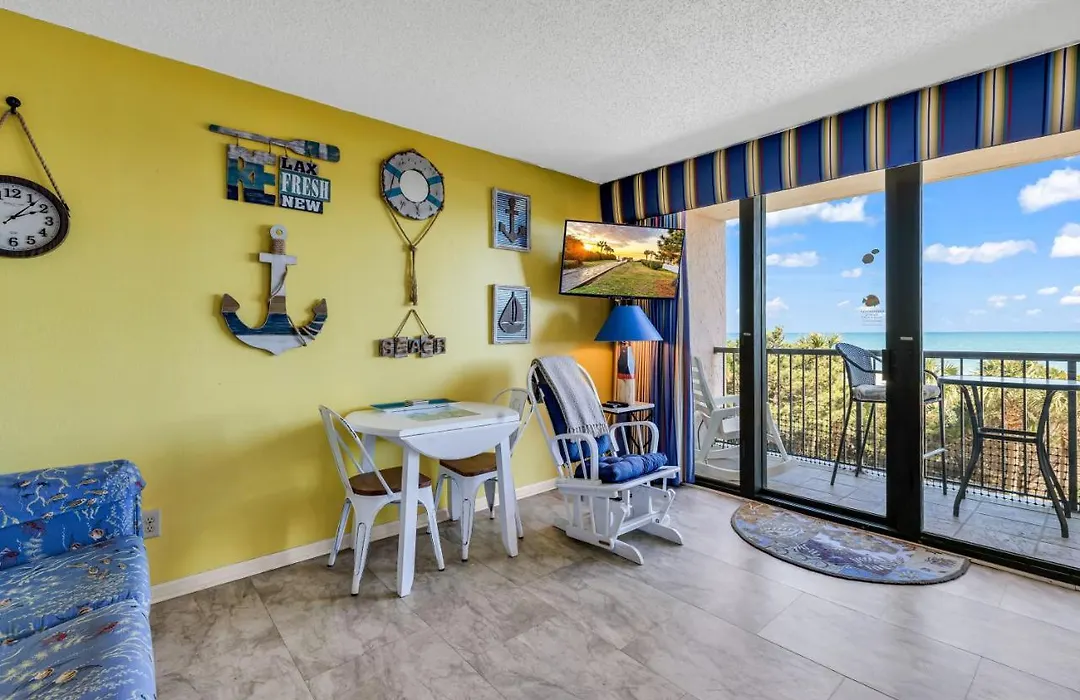 1Br Oceanfront Condo With Pool & Balcony-1