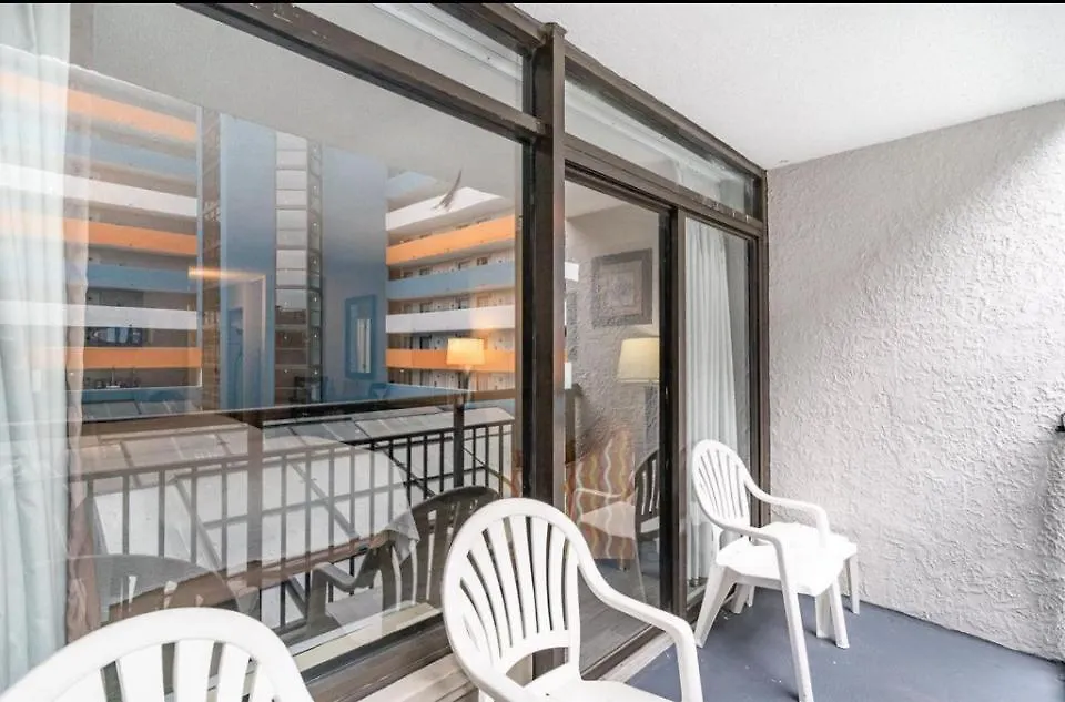 Landmark Resort Courtyard Balcony-1