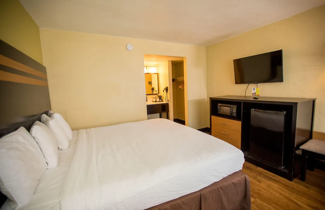Blu Atlantic Hotel & Suites-1