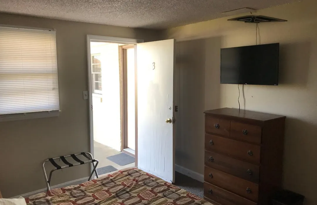 Riviera Motor Lodge-1