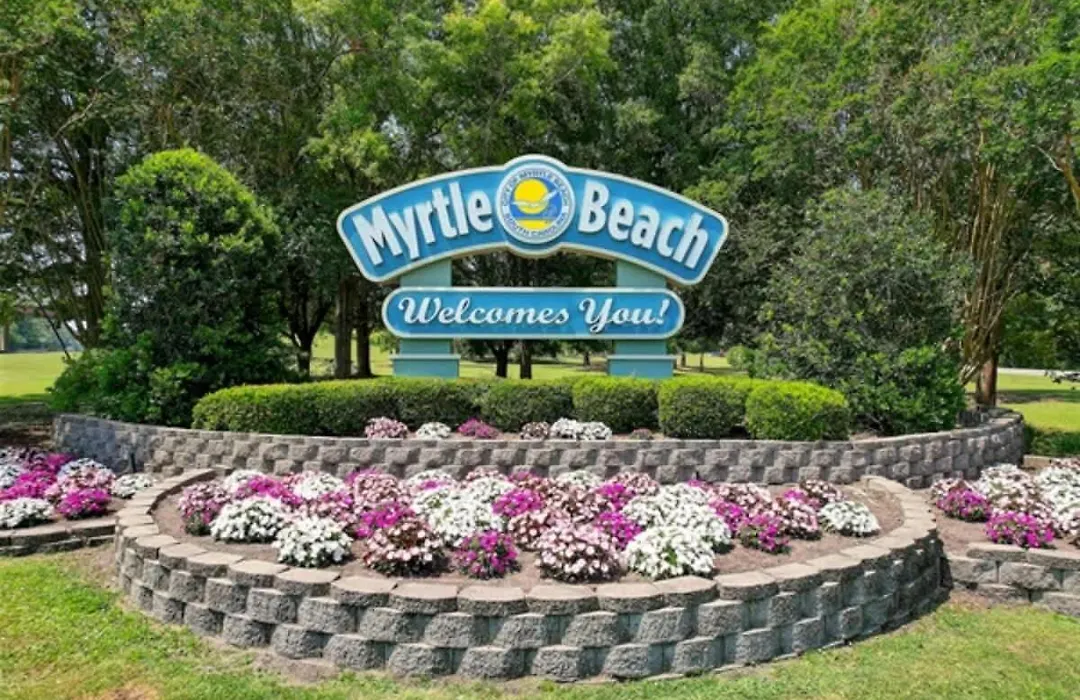 Seaside Condo W Hot Tub & Private Balcony-1