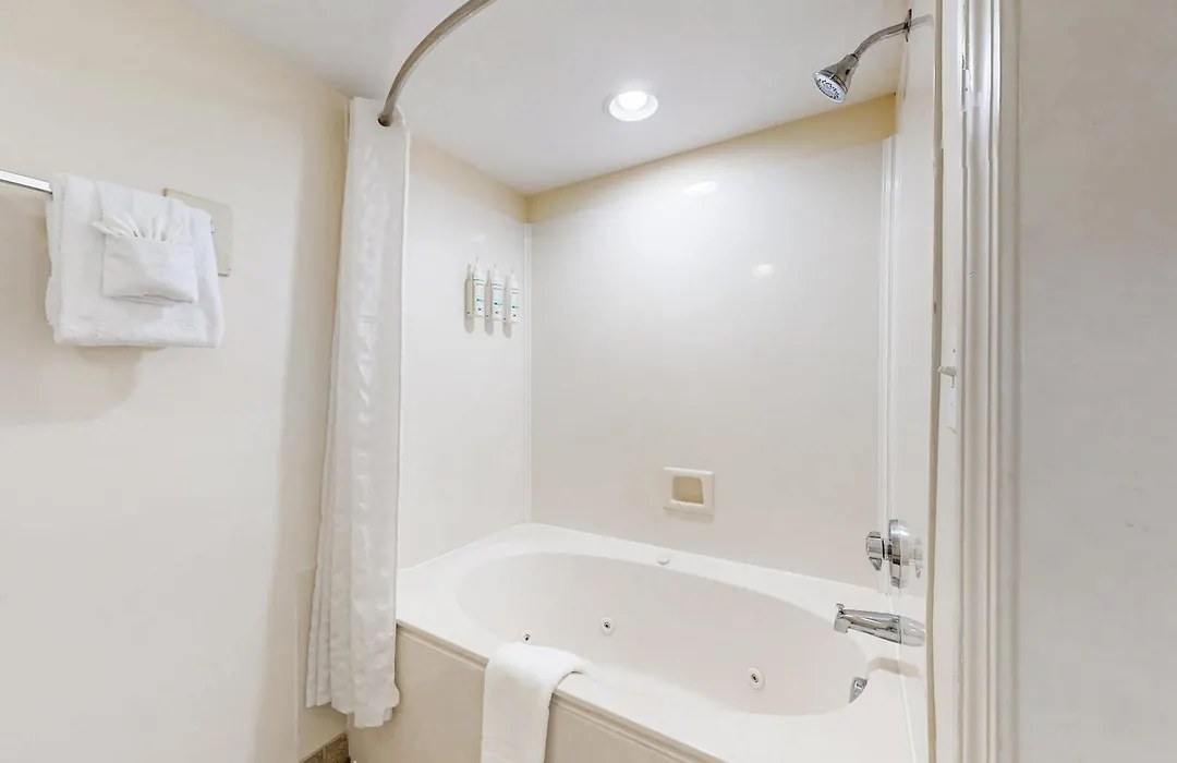Bahama Sands Condos-1