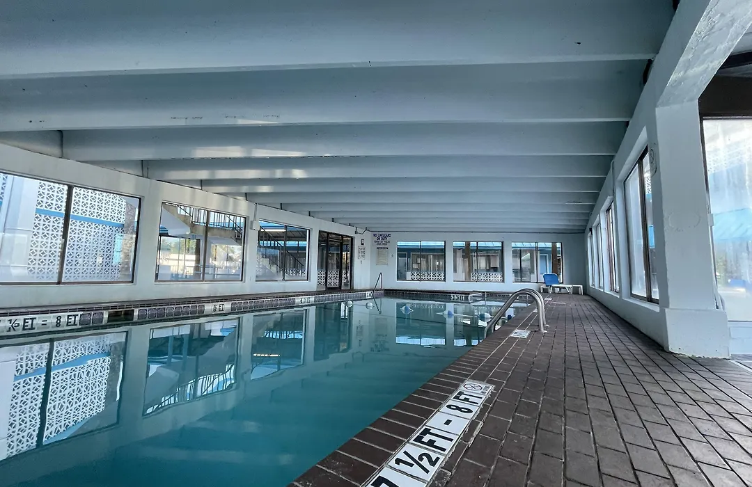 Polynesian Oceanfront Hotel-1