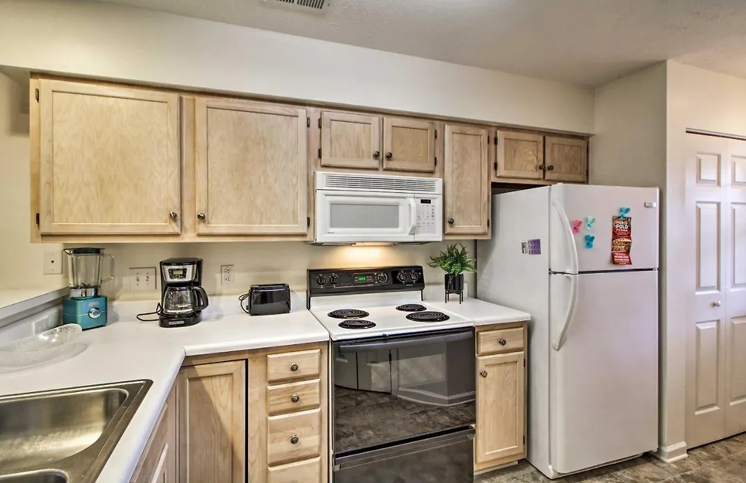 Golf And Beach Retreat - River Oaks Resort Amenities-1