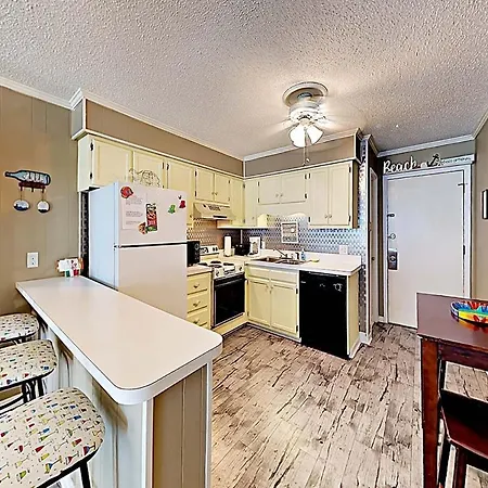 Zz Patriotic Ocean View Condo With Private Balcony-2