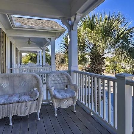 Resort Perks & Pools: Townhome By Barefoot Landing-3