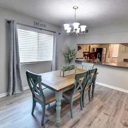 Summertree C8 Condo-2