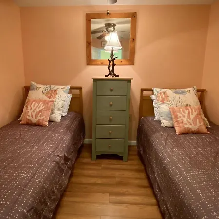 Royal Garden Resort 1507 Condo-2