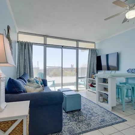 Oceanfront Gem With Deck In North Myrtle Beach-2