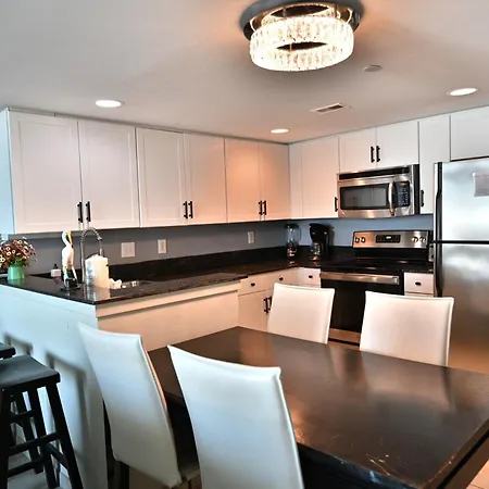 Stunning Ocean Front 2Bedroom In Heart Of Myrtle Beach New 50 Smart Tv-2
