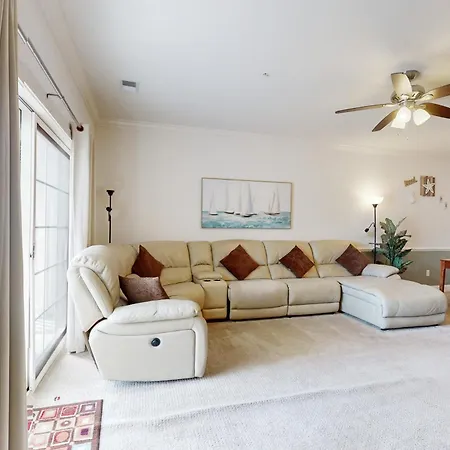 Magnolia Point Apt 204-3