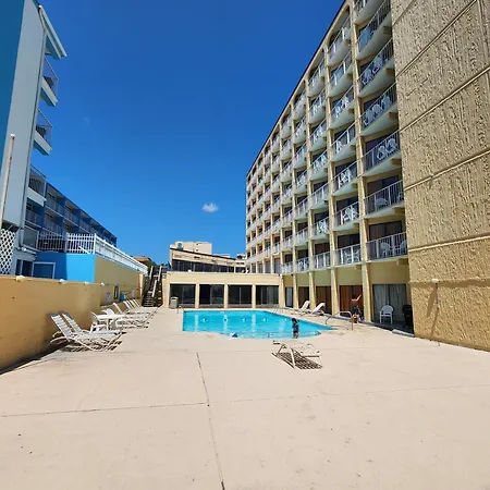 Beautiful Ocean Front Double Queen Suite - Sea Mist Resort 20905 - Perfect For 2-4 Guests!-3