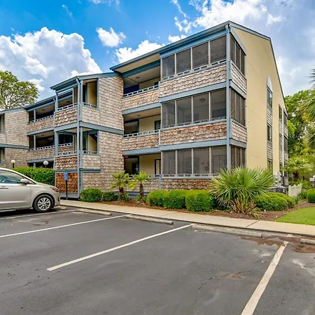 Walk To Shore: Condo W/ Balconies In Myrtle Beach!-3