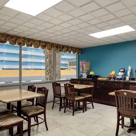 Days Inn By Wyndham Myrtle Beach-Beach Front-3