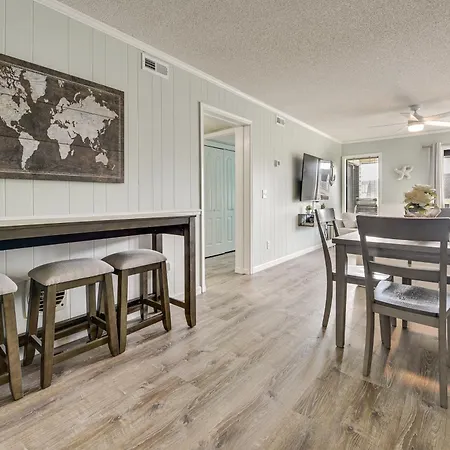 Ocean-View Balcony! Myrtle Beach 3Rd-Floor Retreat-2
