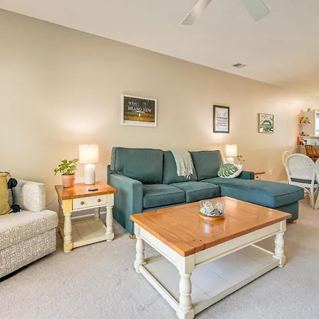 Sunny Coastal Condo ~ 1 Mi To N Myrtle Beach!-3