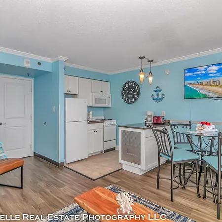 Ocean View Double Suite With Beautiful Decor And Accents Caravelle Resort 1504 Sleeps 6 Guests-3