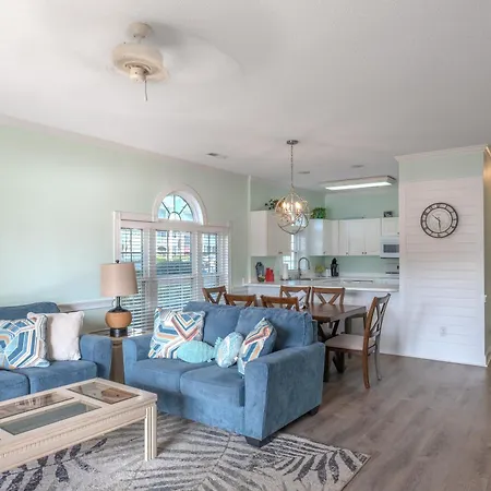 Ground Floor Condo 2 Bed 2 Bath Riverwalk At Arrowhead Country Club Unit 104-2
