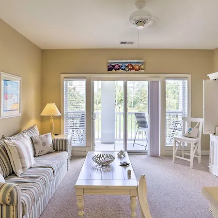 Relax By Pool & Golf: Chic Myrtle Beach Condo-2