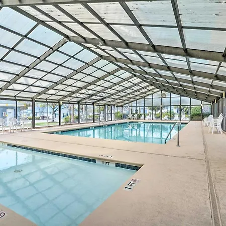 Surfside Beach Home W/ Resort Perks: Walk To Beach-3
