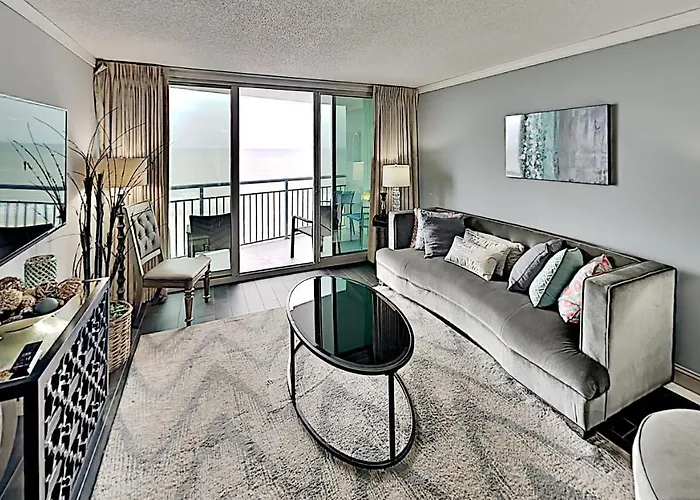 3Br Oceanfront Condo In The Heart Of Myrtle Beach!