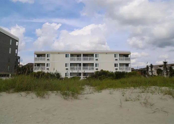 Comfortable Condo With Stunning Ocean Views