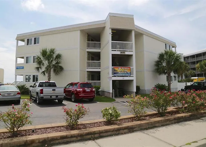 Comfortable Condo With Stunning Ocean Views