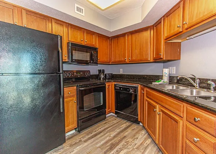 Bay View Resort Unit 1711 Myrtle Beach with Pool