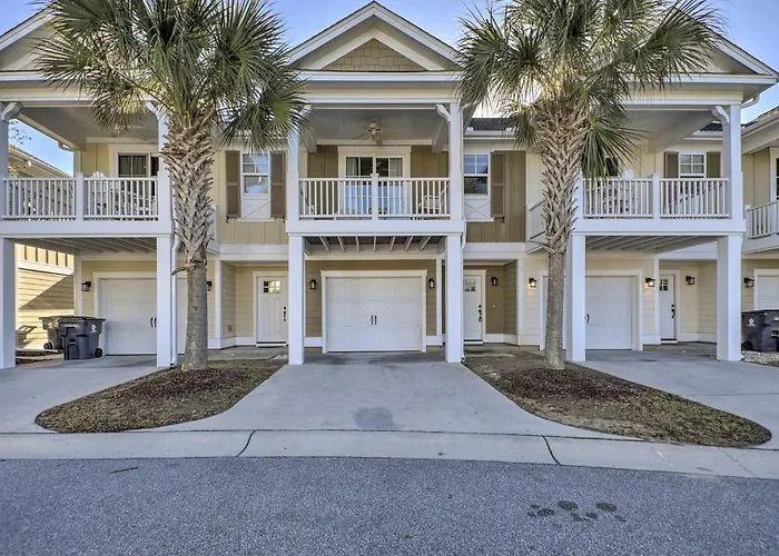 Resort Perks & Pools: Townhome By Barefoot Landing Myrtle Beach