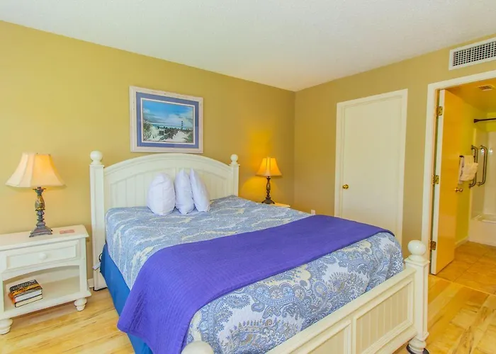 Laurel Court 215