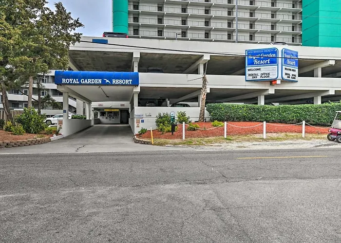 Pet friendly Murrells Inlet Condo W/ Ocean Views & Pool Access! Myrtle Beach