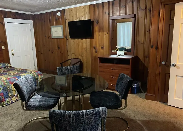 Pet friendly Dewitt Rooms & Cottages Atlantic Beach