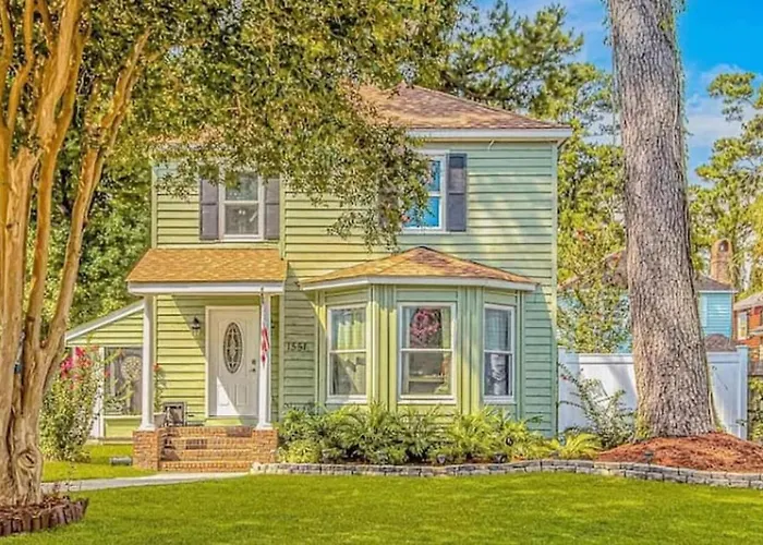 The Broadway Beach House- Pet Friendly! Villa Myrtle Beach