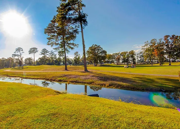 River Oaks Golf Resort