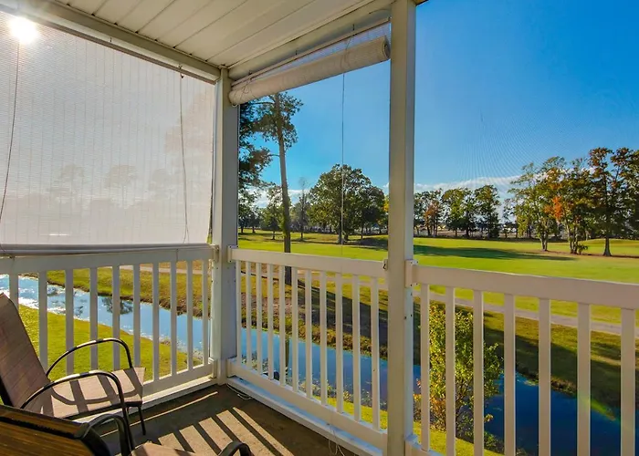 River Oaks Golf Resort