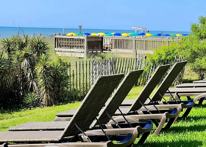Boardwalk - Amazing Oceanfront Condo - Free Parking Included