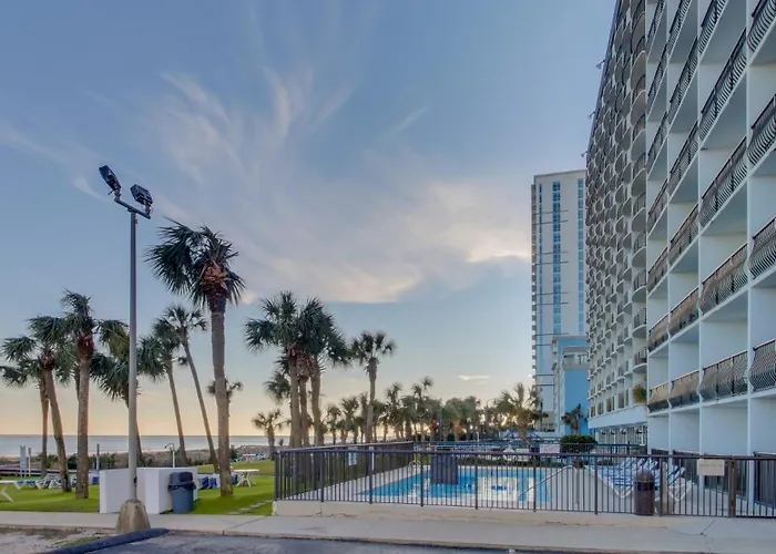 Hosteeva Boardwalk Ocean-Front Condo