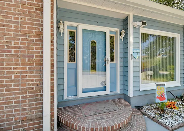 Boutique Myrtle Beach Home With Screened Patio Walk To Beach