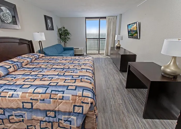 Oceanfront Studio Minutes To Downtown Myrtle Beach Villa