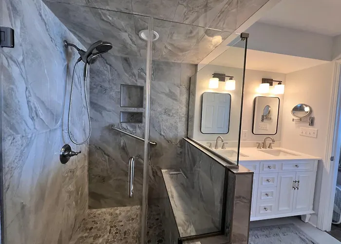 Sunrise Pointe 11F Condo