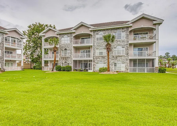 Dog-Friendly Condo With Pool And Golf In Myrtle Beach!